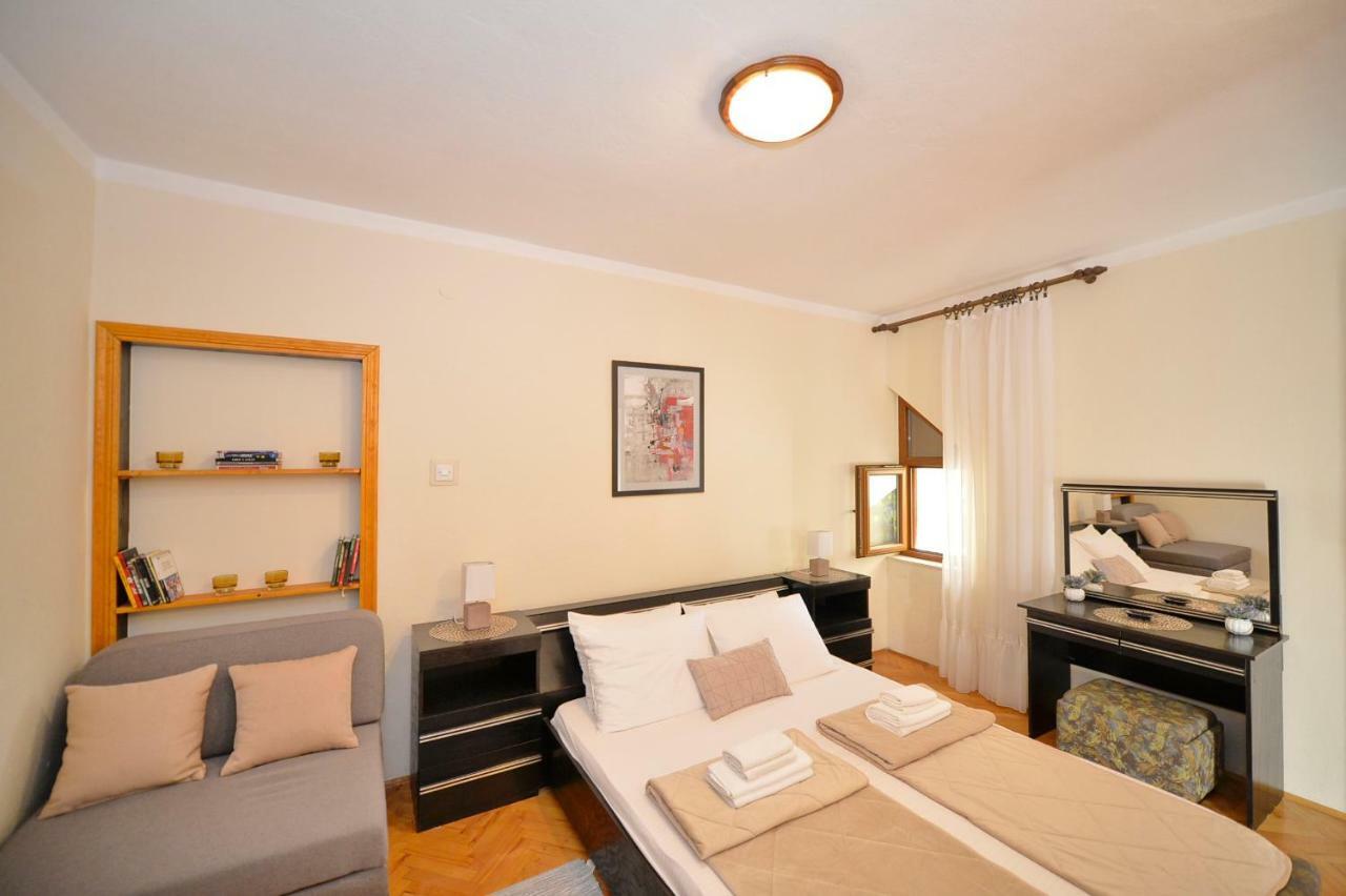 Mediterranean Holiday House & Apartments Котор Екстер'єр фото