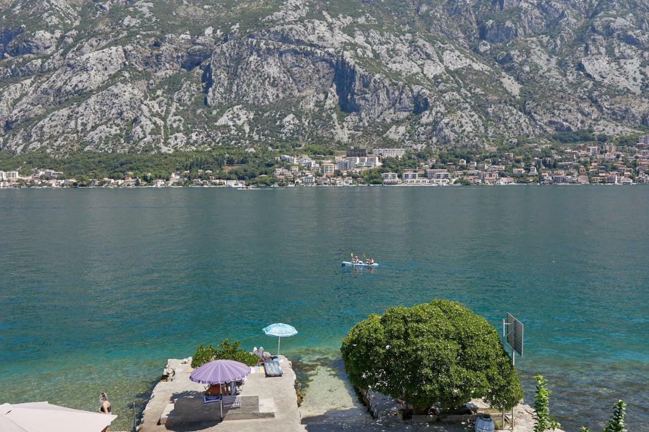 Mediterranean Holiday House & Apartments Котор Екстер'єр фото