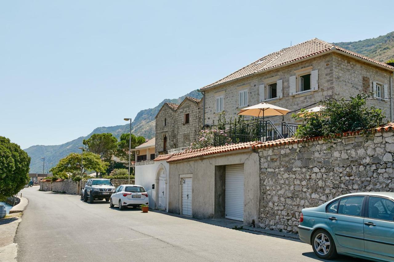 Mediterranean Holiday House & Apartments Котор Екстер'єр фото