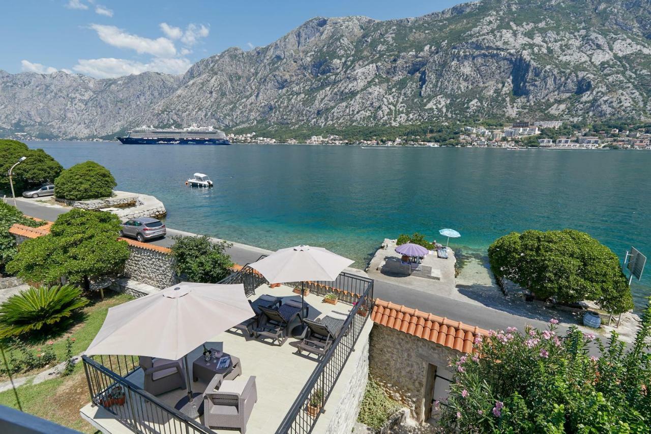 Mediterranean Holiday House & Apartments Котор Екстер'єр фото