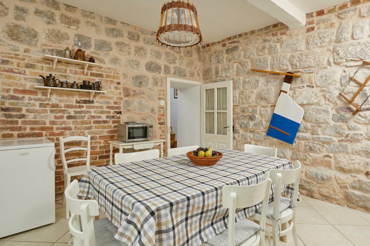 Mediterranean Holiday House & Apartments Котор Екстер'єр фото