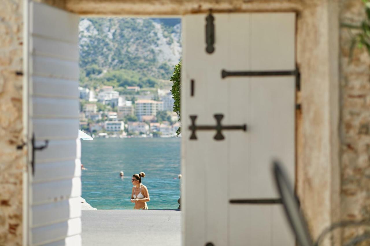 Mediterranean Holiday House & Apartments Котор Екстер'єр фото