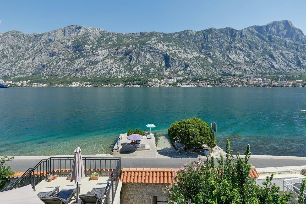 Mediterranean Holiday House & Apartments Котор Екстер'єр фото
