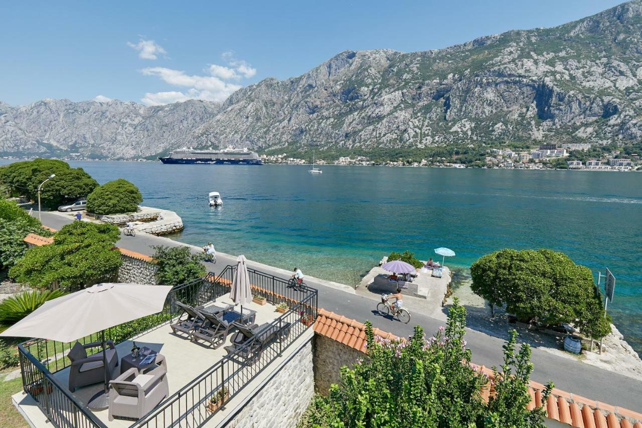Mediterranean Holiday House & Apartments Котор Екстер'єр фото